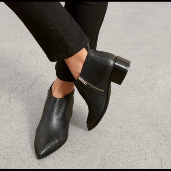 Everlane Shoes - Everlane The Boss Bootie Italian Leather Black 8.5